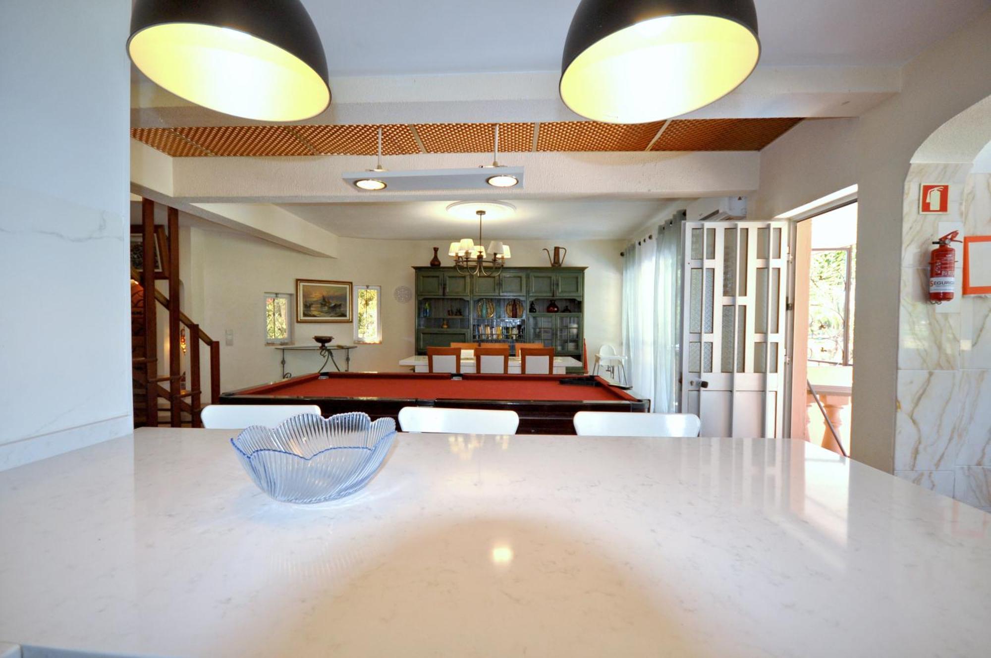 Walking Distance To The Centre - Snooker Table - Private Pool - 5 Bedrooms 쿼테이라 외부 사진